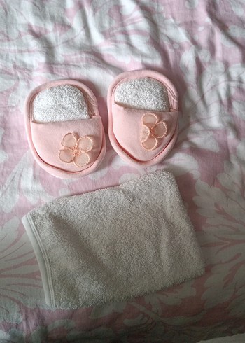 Kız Çocuk Kapüşonlu Nakışlı Bornoz seti - Görsel 2