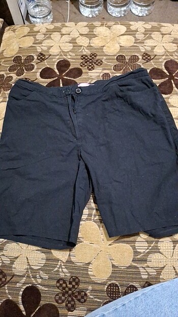 44 Beden siyah Renk Siyah short