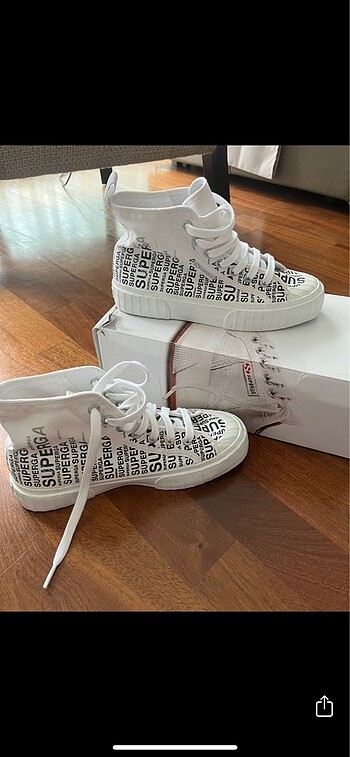 38 Beden beyaz Renk Superga sıfır etiketli