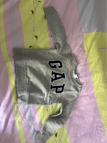 Gap logo sweatshirt