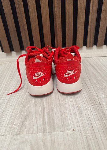 Nike Nike Kırmızı Kadın Spor Ayakkabı