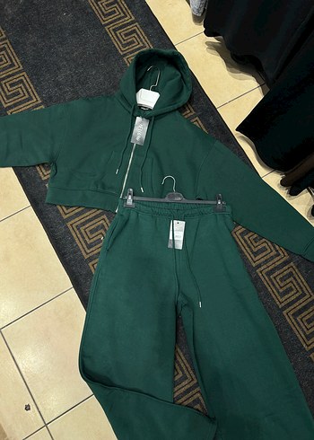 Kadın Koyu Yeşil KapüşonluEşofman Takımı - Görsel 3