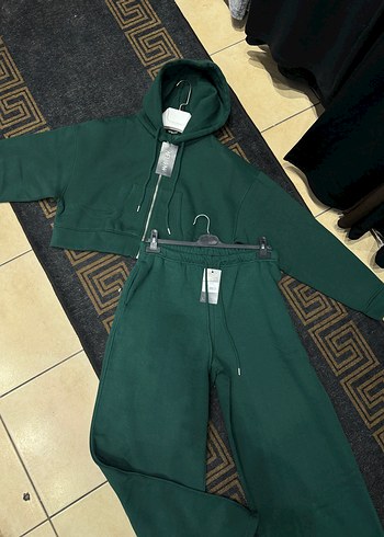 Kadın Koyu Yeşil KapüşonluEşofman Takımı - Görsel 2