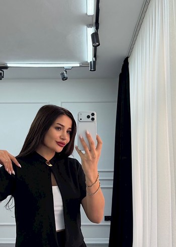 Bej Kısa Kollu V Yaka Triko Bluz - Görsel 4