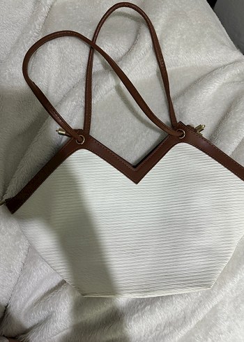 Minimalist Beyaz Deri Pliseli Kadın Çanta - Görsel 2