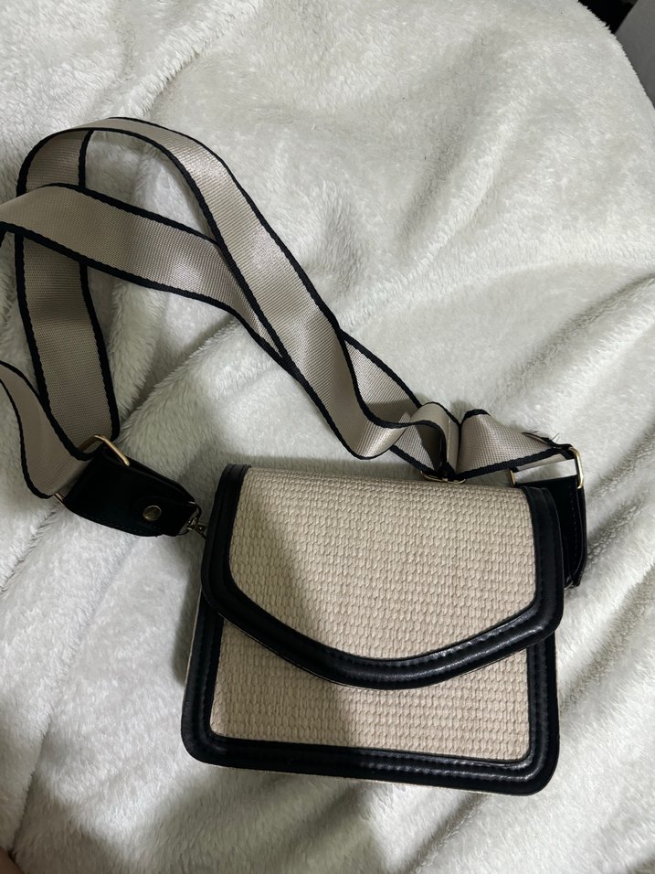 Gri Beyaz Yılan Desenli Kadın Çanta - Görsel 2