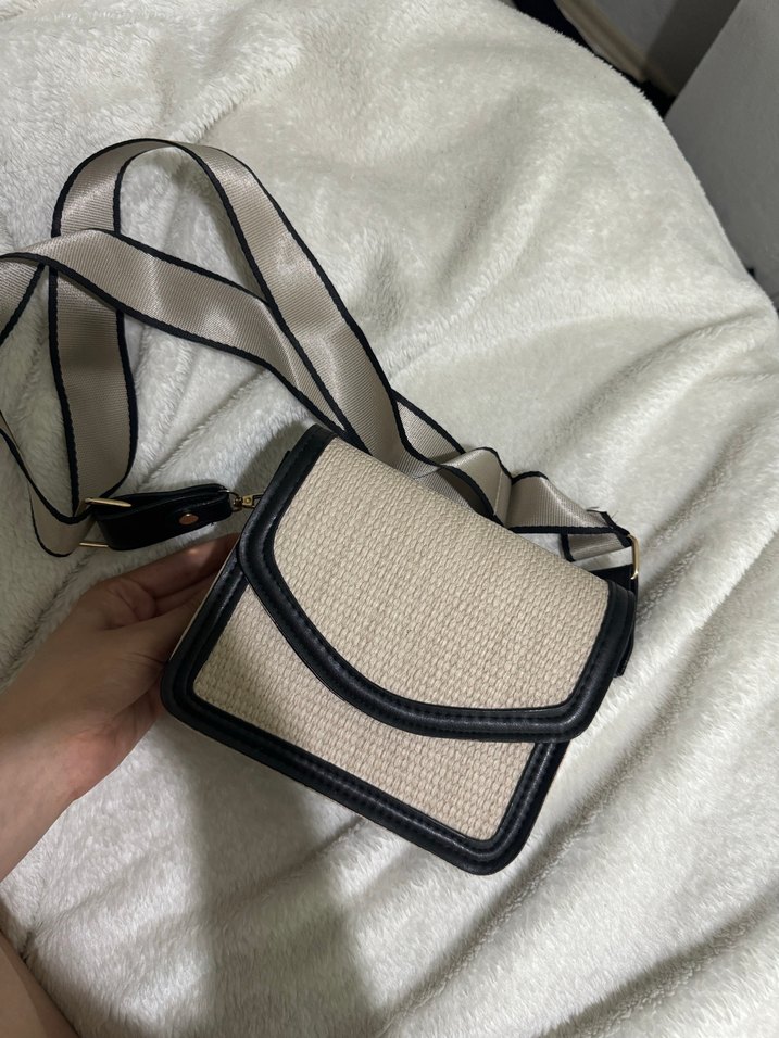 Gri Beyaz Yılan Desenli Kadın Çanta - Görsel 4