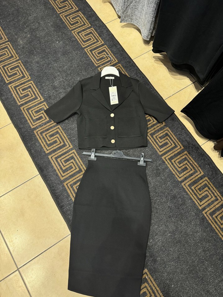 Düğmeli Siyah Mini Kadın Takım - Görsel 2