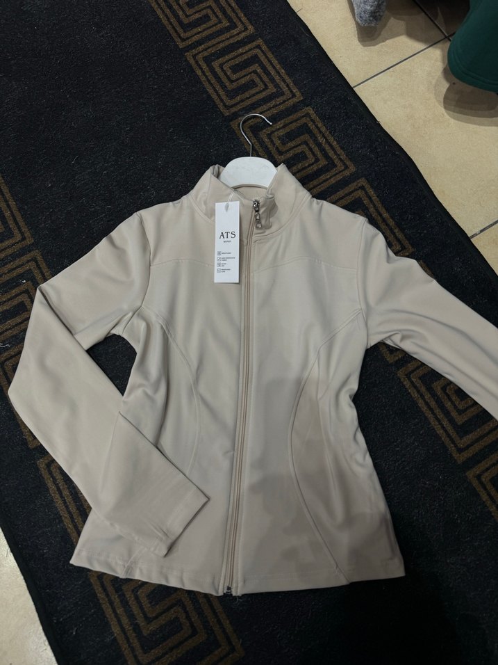 Bej Fermuarlı Kadın Spor Ceket - Görsel 2