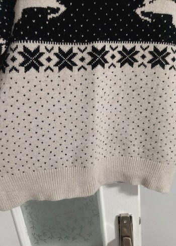 Desenli Beyaz Gri Örgü Kadın Kazak - Görsel 4