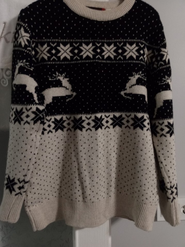 Desenli Beyaz Gri Örgü Kadın Kazak - Görsel 3