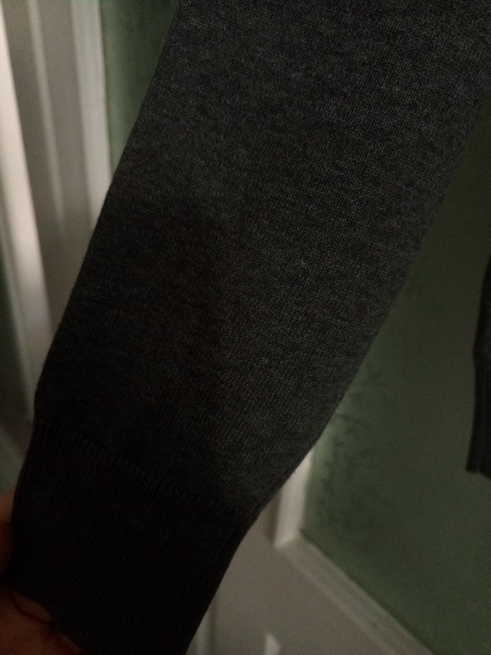 Gri V Yaka Örgü Yün Erkek Kazak - Görsel 4