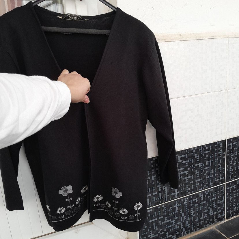 Nakışlı Siyah Kadın Hırka - Görsel 2