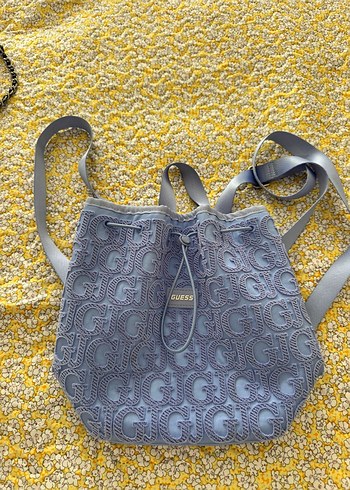 Gri Nakış Detaylı Guess Sırt Çantası