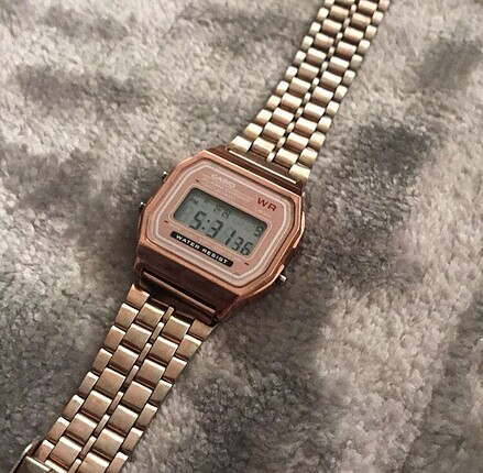 Casio Altın Rengi Vintage Saat