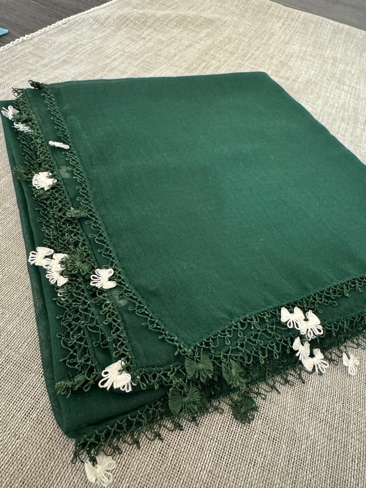 Dantel Detaylı Koyu Yeşil Kadın Şal - Görsel 3