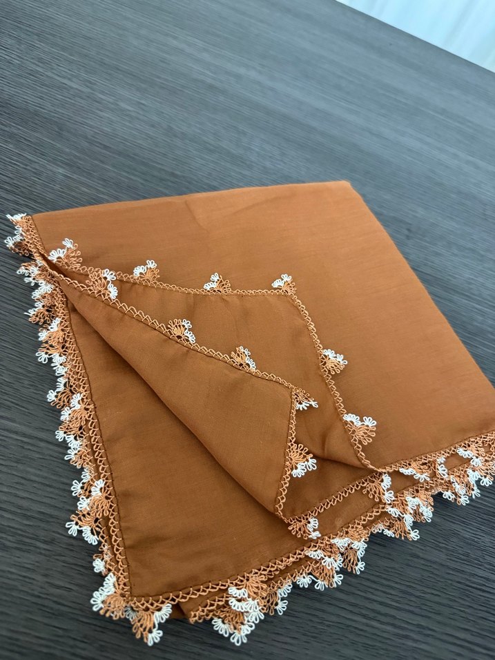 Dantel Kenarlı Bej Kadın Fular - Görsel 2