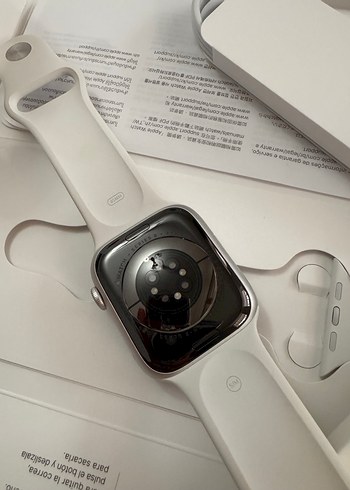  Beden Renk Beyaz apple watch 8 45 mm