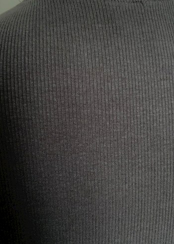 Gri Yüzücü Yaka Likralı Uzun Kollu Bluz - Görsel 4