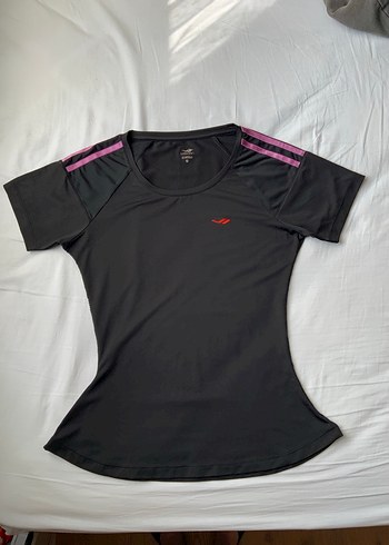 Siyah Kısa Kollu Spor Kadın Tişörtü - Görsel 5