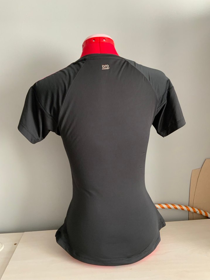 Siyah Kısa Kollu Spor Kadın Tişörtü - Görsel 4