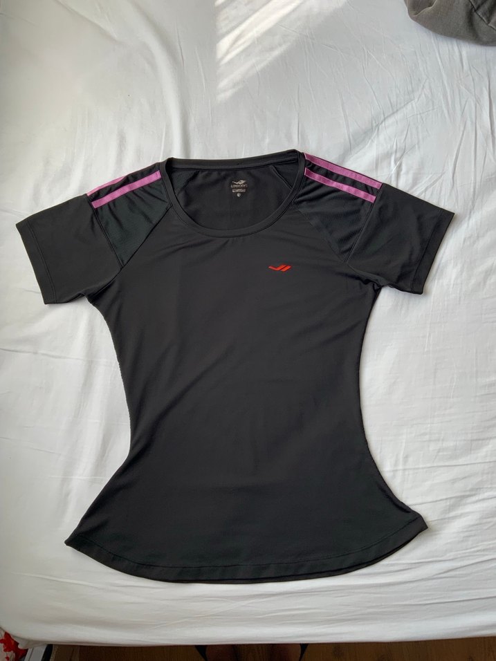 Siyah Kısa Kollu Spor Kadın Tişörtü - Görsel 5