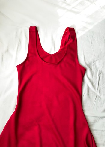 Kırmızı elbise kendi diktiğim her yere uygun - Görsel 5