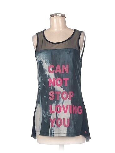 Loft T-shirt %70 İndirimli.