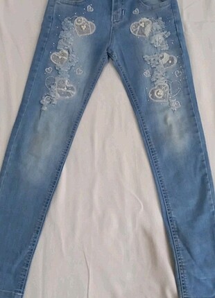 8.9 yaş J.ROYS Marka kot pantolon .