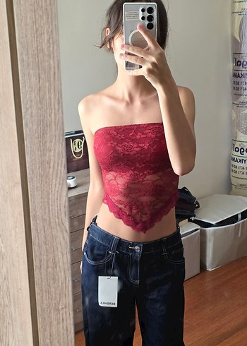 Kırmızı Dantelli Straplez Büstiyer Crop