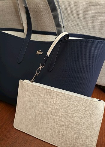 Lacoste Lacivert Omuz Askılı Kadın Çanta Üniversite Boy Büyük