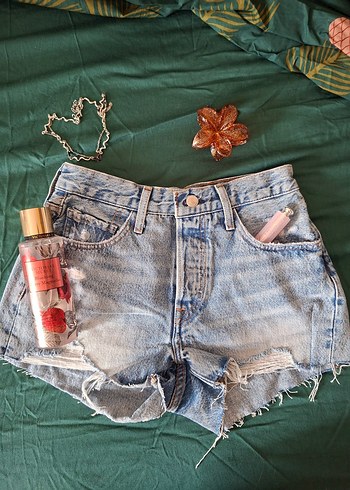 Kadın Mini Denim Kot Şort Mavi Yırtmaçlı