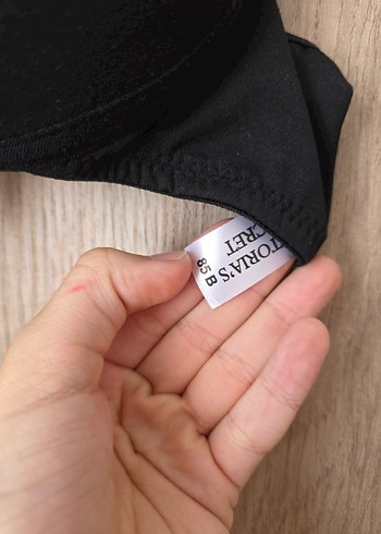 Victoria s Secret Victoria's Secret Siyah Taşlı Sütyen Takım 85B