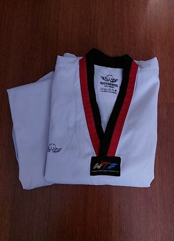 Pum Yaka Dobok
