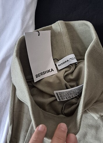s Beden Bershka Ispanyol Paça Pantalon Beyaz ve Haki