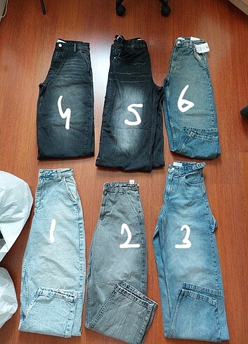Bershka Skater Balloon Baggy Jeans