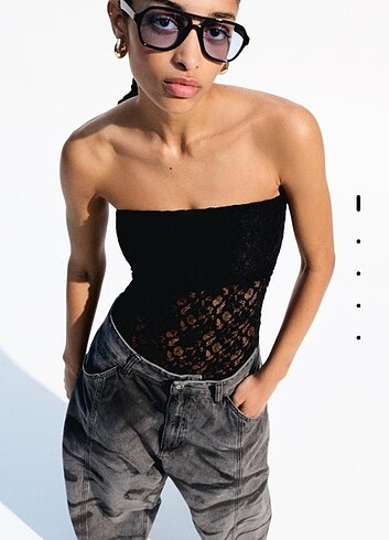Bershka Dantel Body Siyah Straplez 