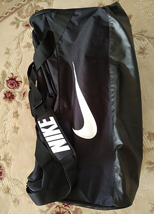 Nike L çanta
