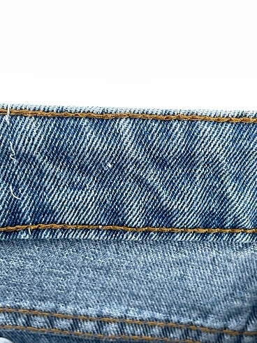 26 Beden mavi Renk PreLoved Jean / Kot %70 İndirimli.