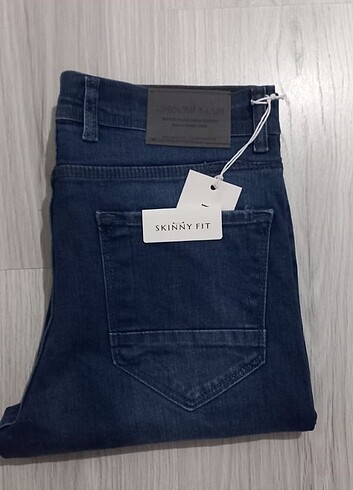 erkek jeans sıfır sorunsuz etiketli