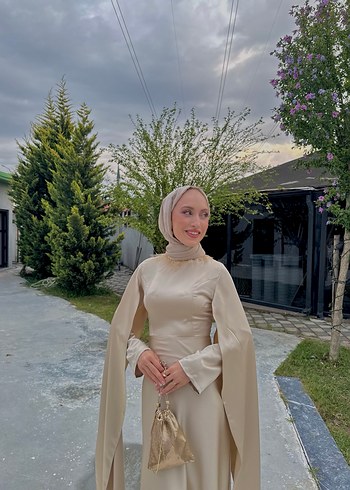 Bej Drapeli Uzun Kollu Tesettür Elbise