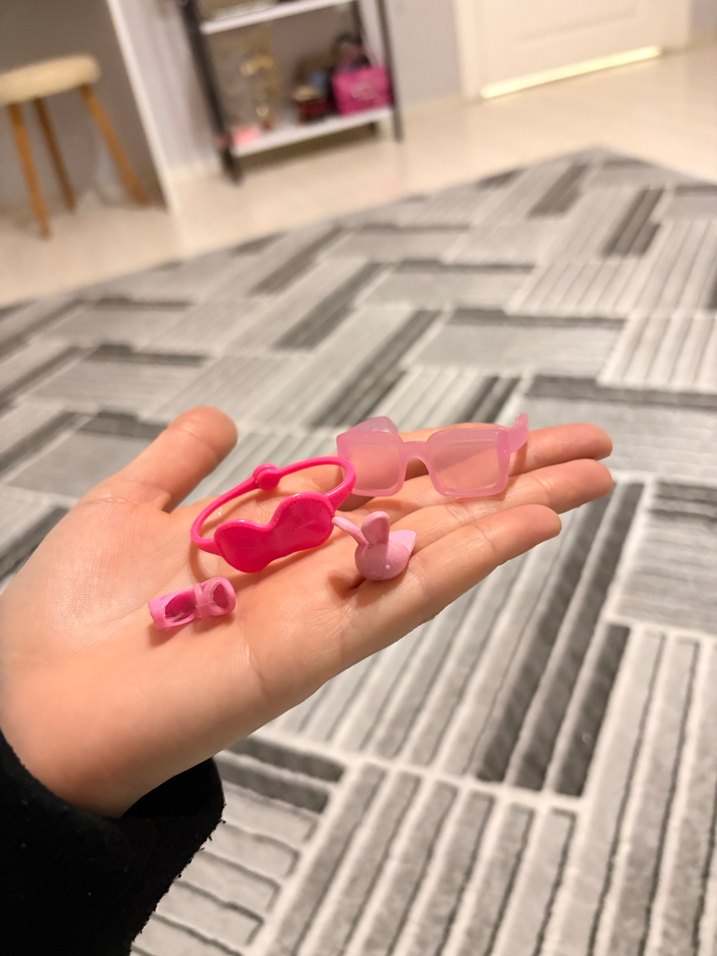 Kırmızı Desenli Elbiseli Alara Bebek - Görsel 5