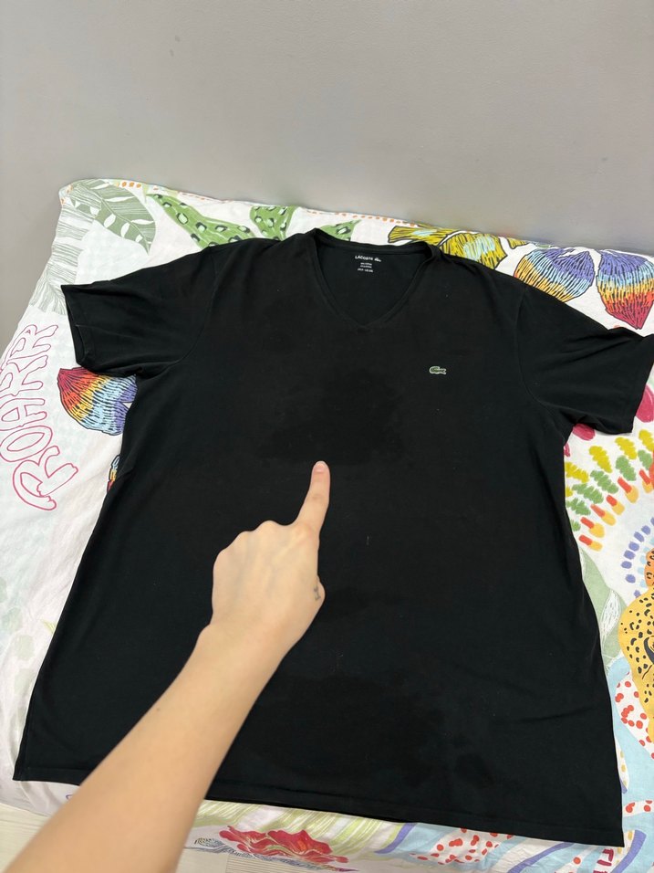 Lacoste Siyah V Yaka Kısa Kollu Tişört - Görsel 3