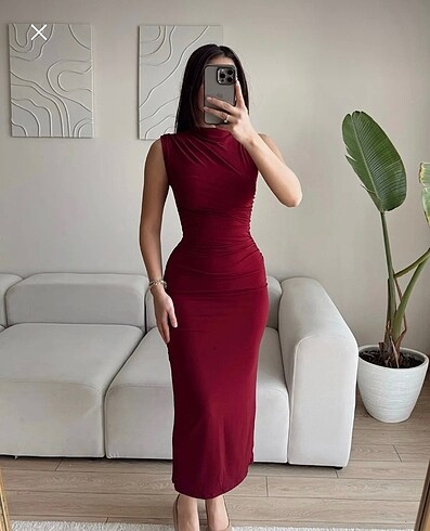Zara Uzun bordo elbise