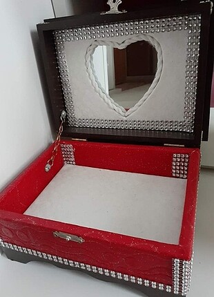 Mini sandık ve demlik