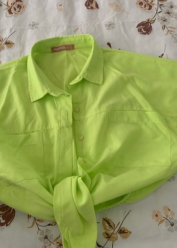 Düğmeli Yeşil Kısa Kollu Keten Gömlek - Görsel 3