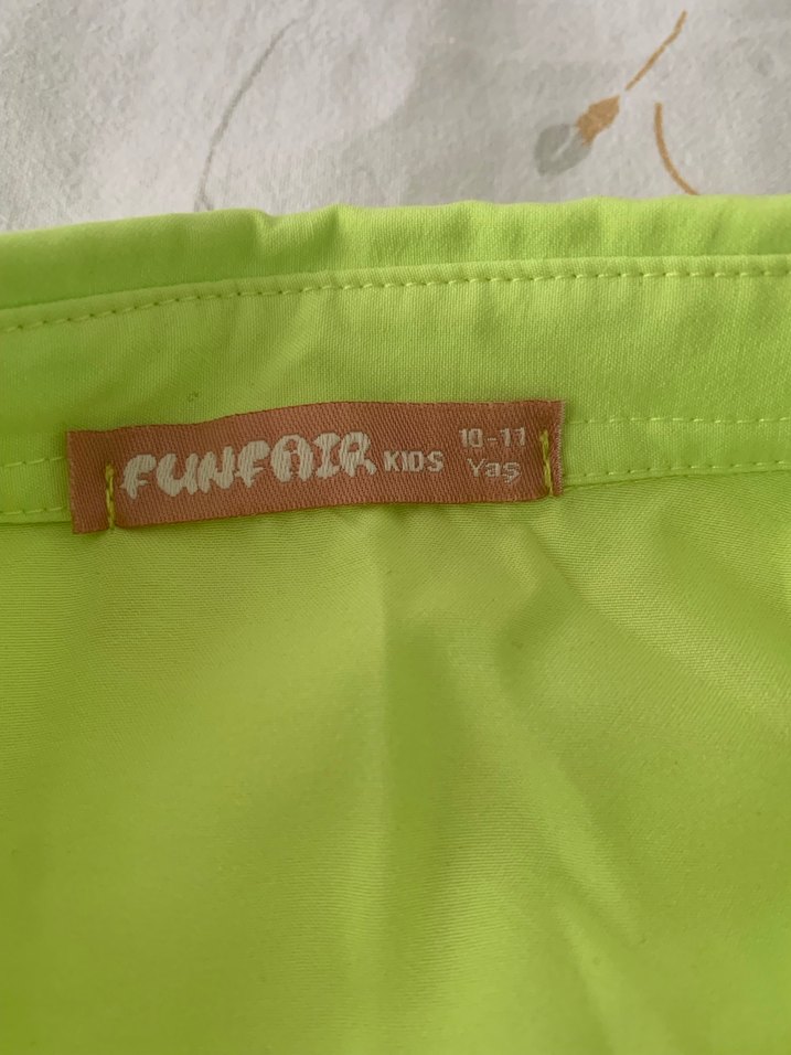 Düğmeli Yeşil Kısa Kollu Keten Gömlek - Görsel 4