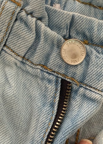 Kemer Tokalı Kız Denim Şort - Görsel 3