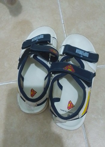 28 numara Beyaz Süperman Baskılı Erkek Çocuk Sandalet - Görsel 3