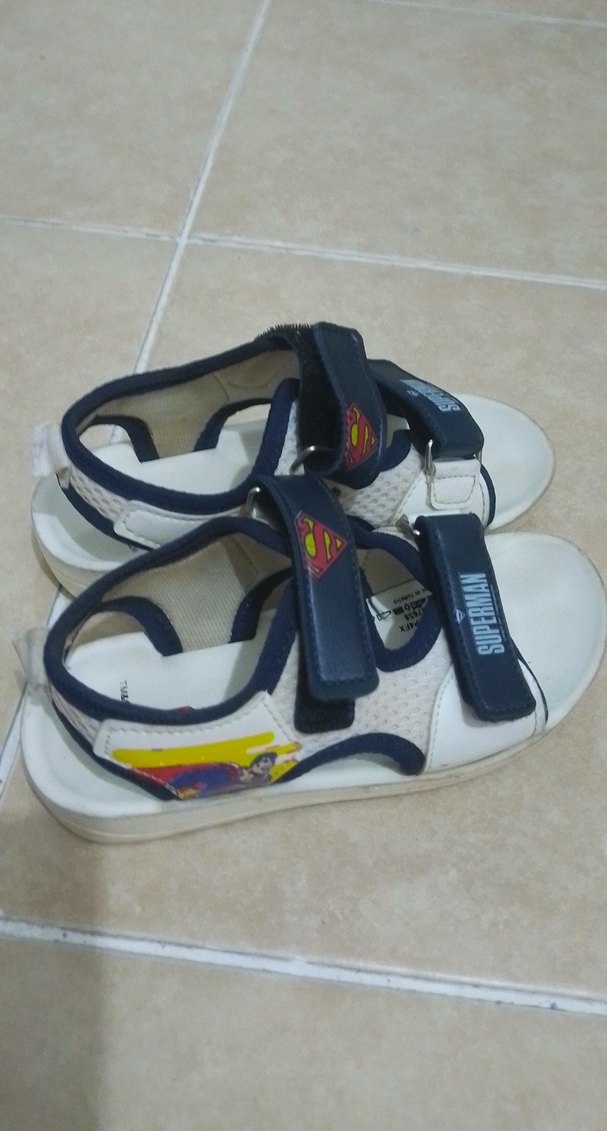 28 numara Beyaz Süperman Baskılı Erkek Çocuk Sandalet - Görsel 2